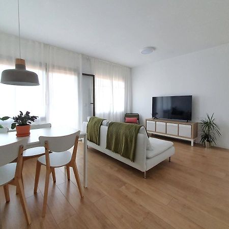 Acojedor Piso Cerca Del Metro Apartment Cornella de Llobregat Bagian luar foto