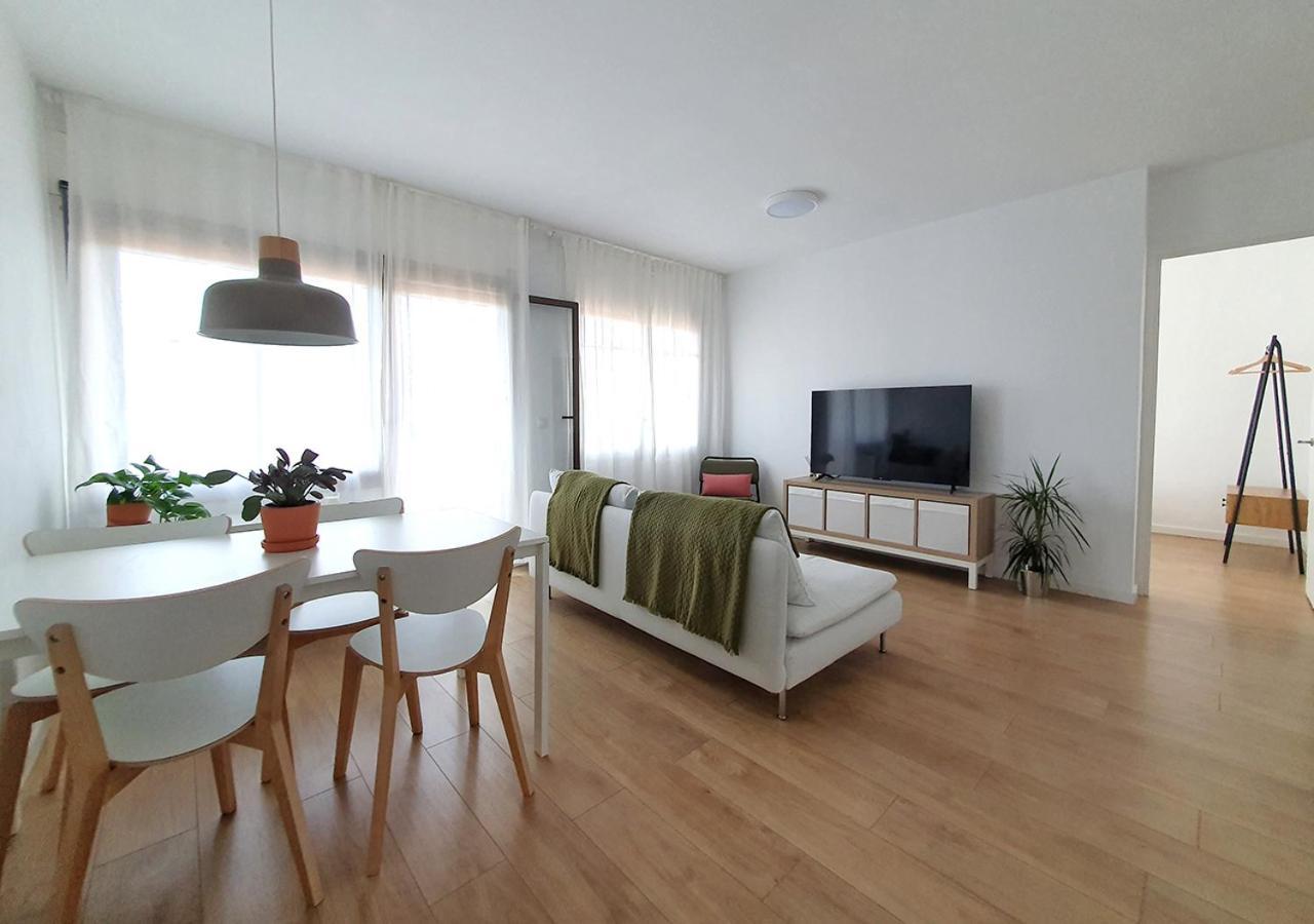Acojedor Piso Cerca Del Metro Apartment Cornella de Llobregat Bagian luar foto