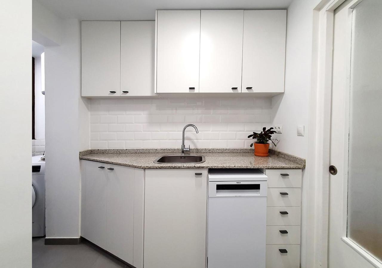 Acojedor Piso Cerca Del Metro Apartment Cornella de Llobregat Bagian luar foto